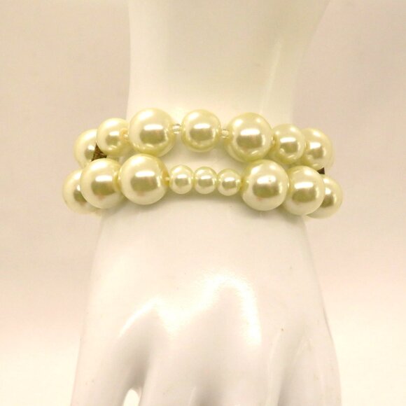 Vintage Imitation Pearl Stretch Bracelet  Double Strand Graduated Size Beads - Picture 4 of 6